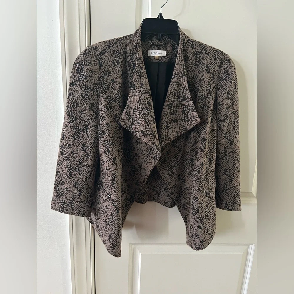 Calvin Klein Snakeskin Drape Front Blazer Grey Black Size 12